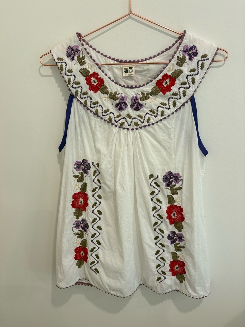 Free People Embroidered Floral Top – White, Size 6